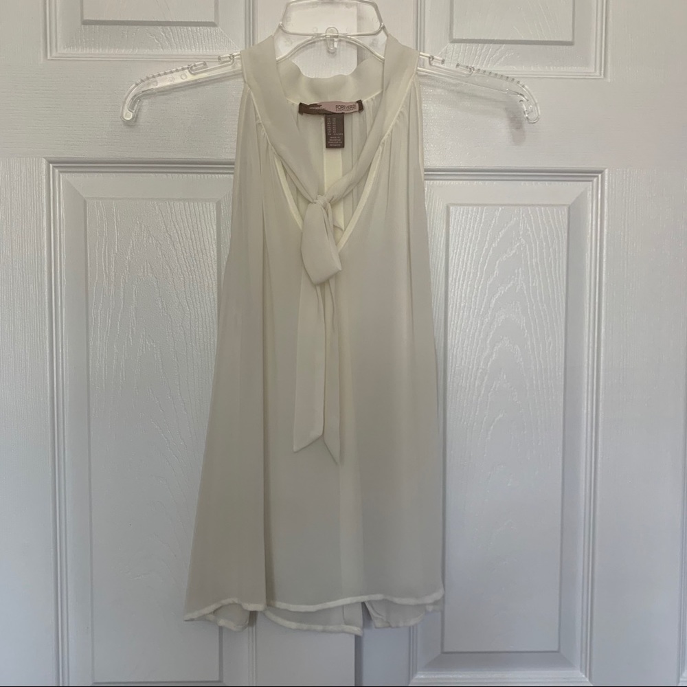 XS Cream Top w Tie